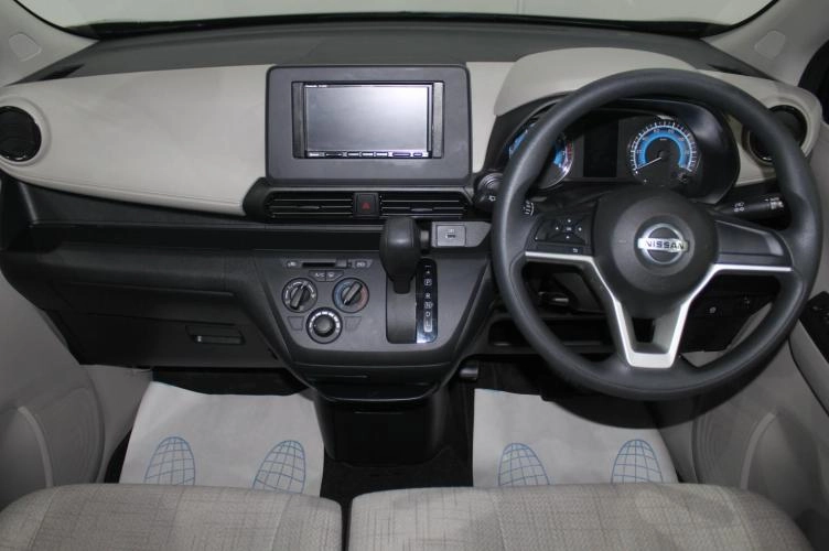 Nissan Dayz 11 из 15