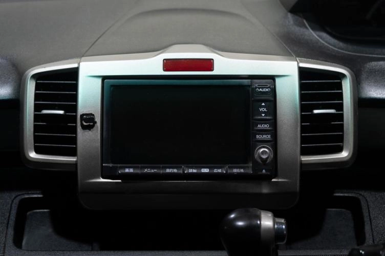 Honda Freed 16 из 21