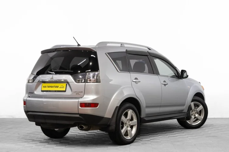Mitsubishi Outlander 4 из 6