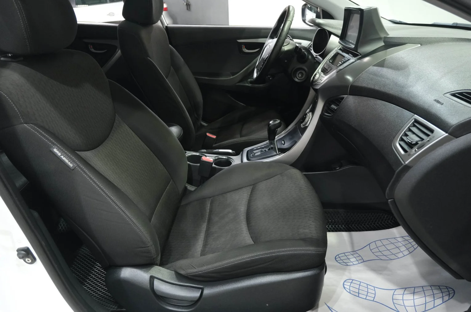 Hyundai Avante 9 из 26