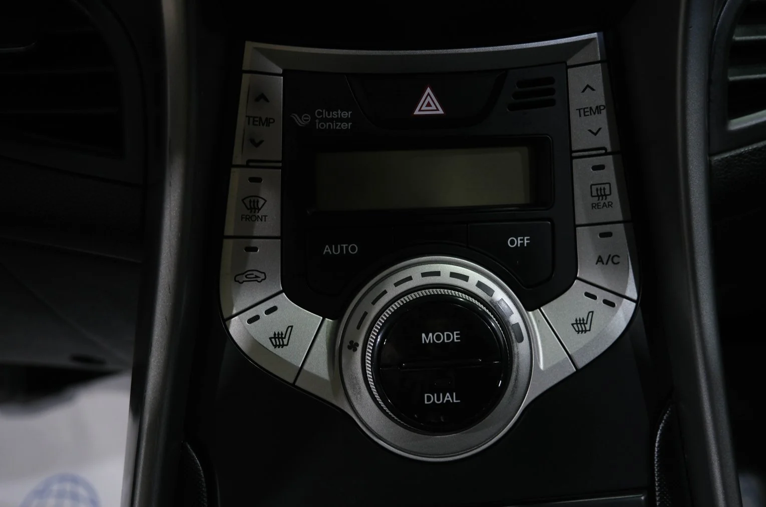 Hyundai Avante 19 из 26