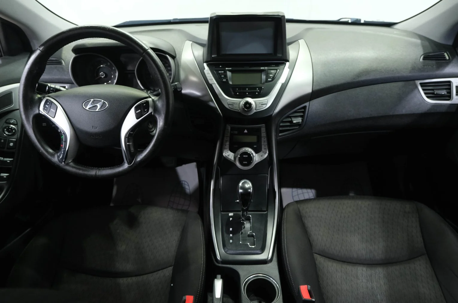 Hyundai Avante 13 из 26