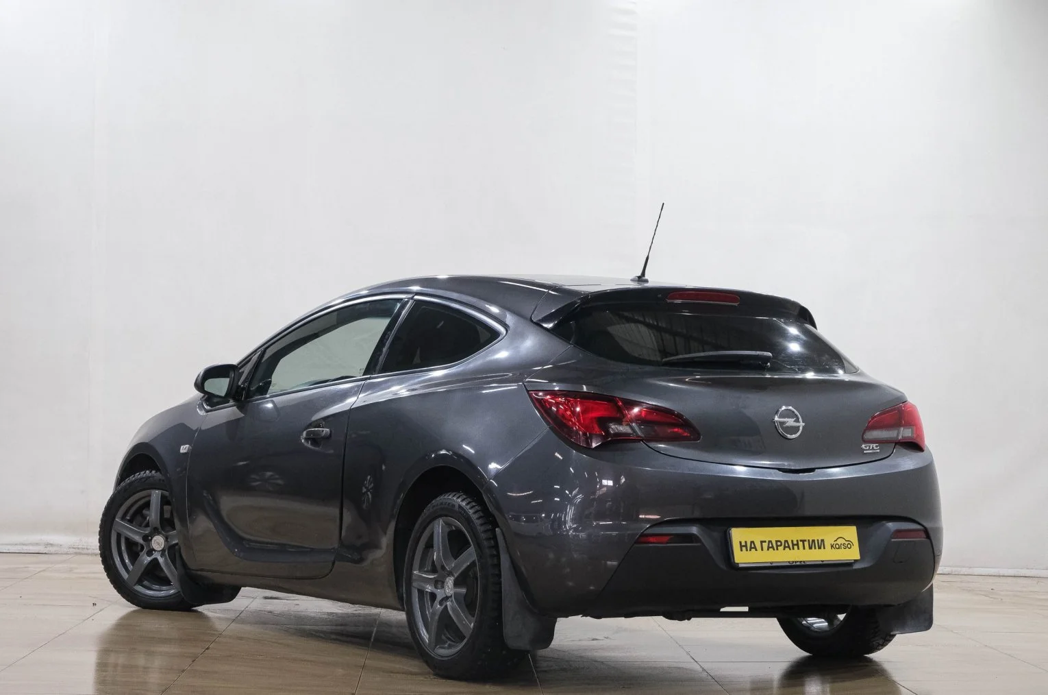 Opel Astra GTC 4 из 6