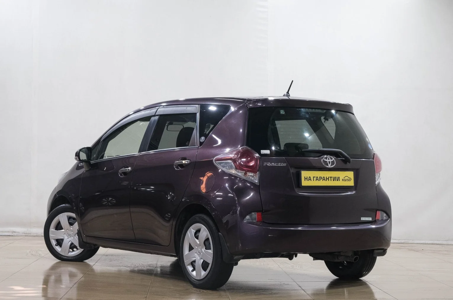 Toyota Ractis 4 из 6