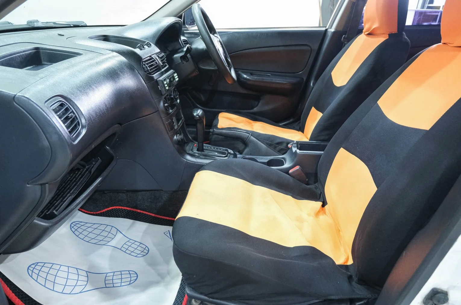 Nissan AD 9 из 19