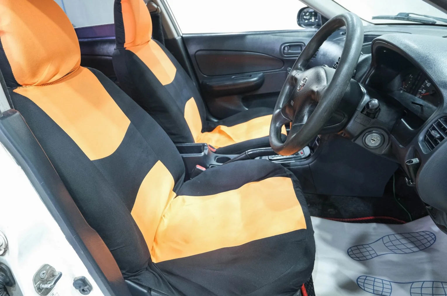 Nissan AD 7 из 19