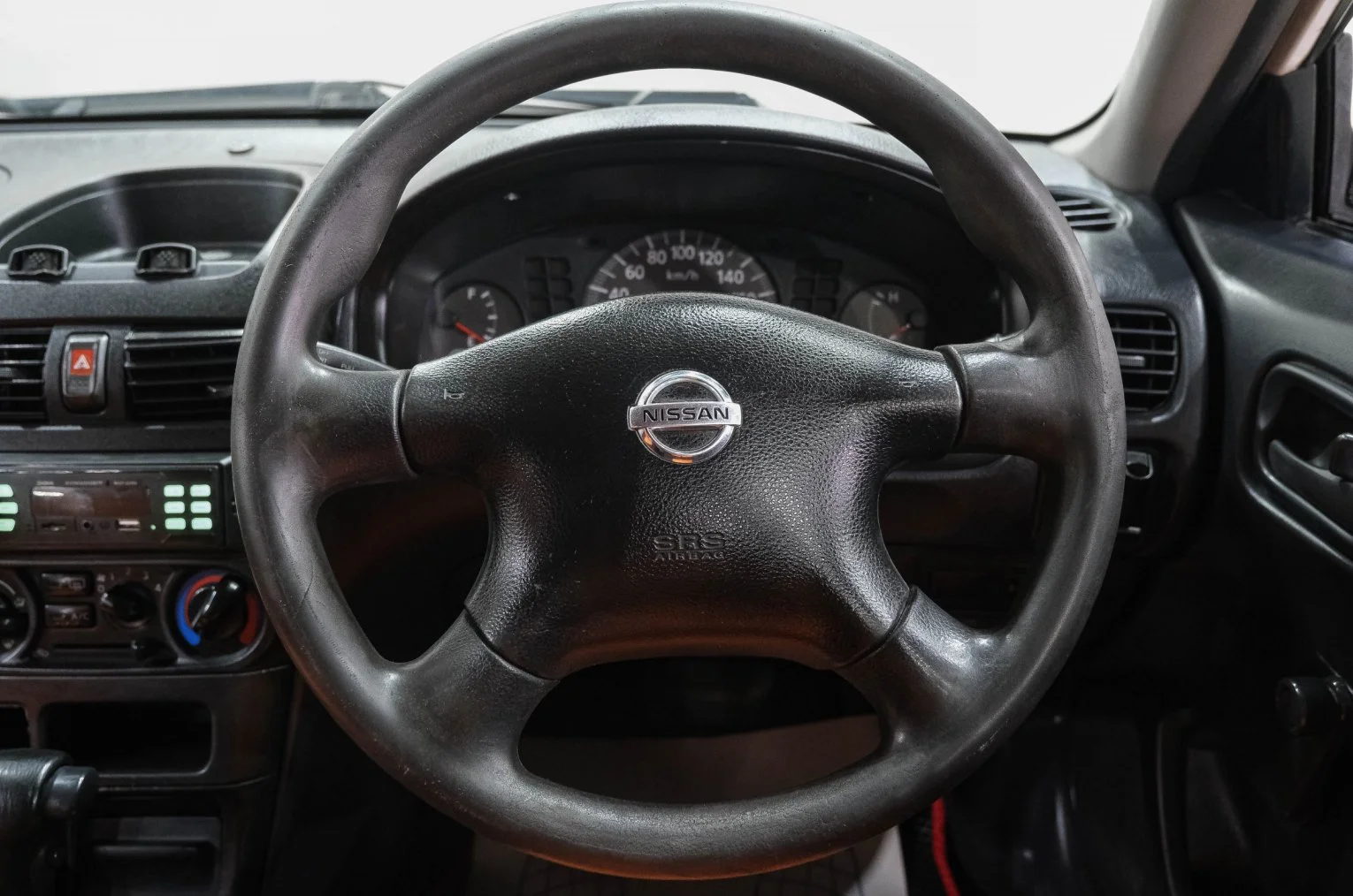 Nissan AD 14 из 19