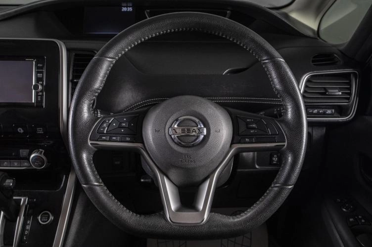 Nissan Serena 11 из 19