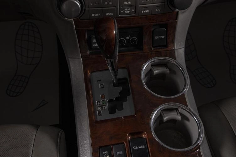 Toyota Highlander 16 из 18