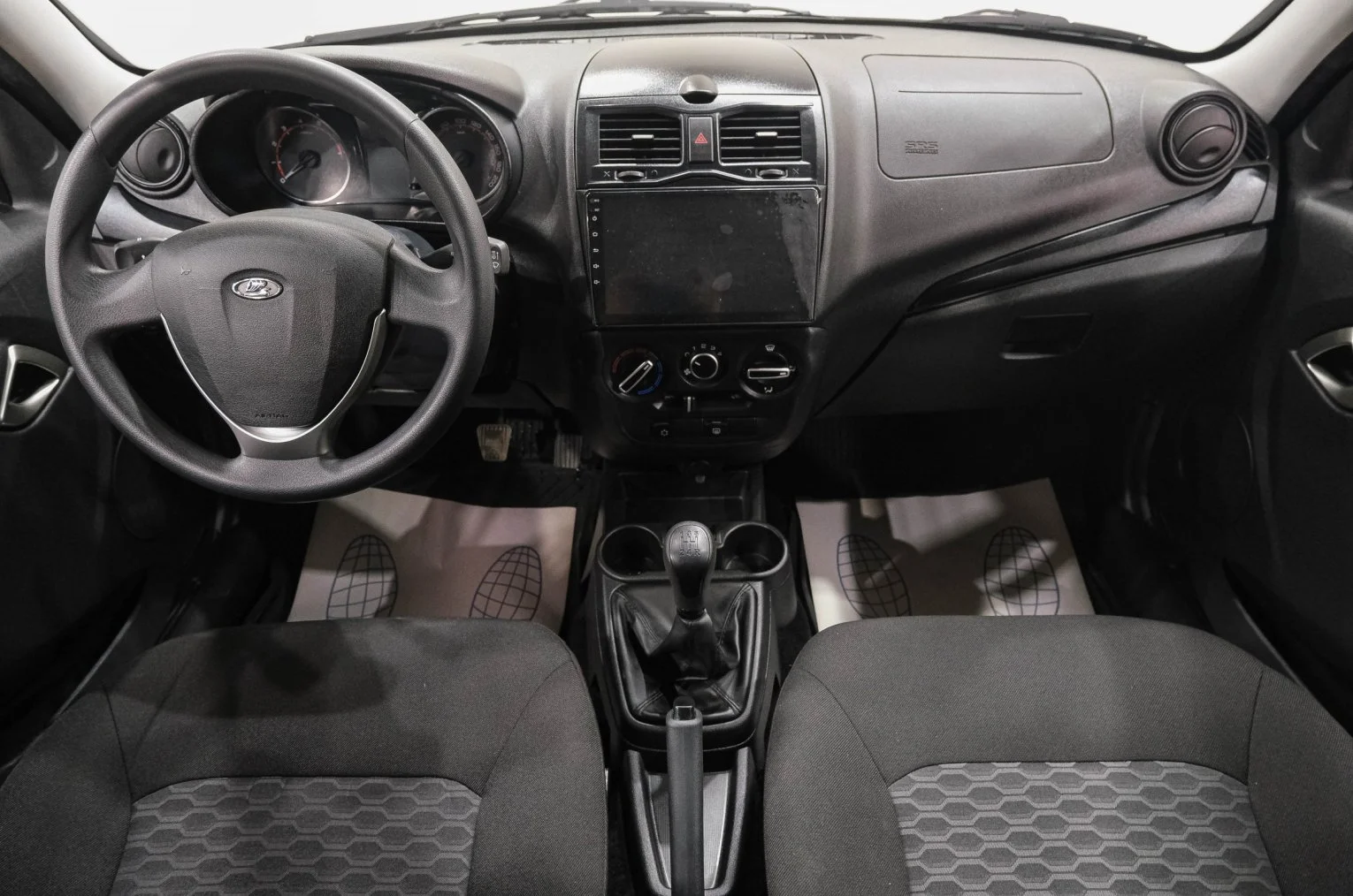 ВАЗ (LADA) Granta 17 из 28
