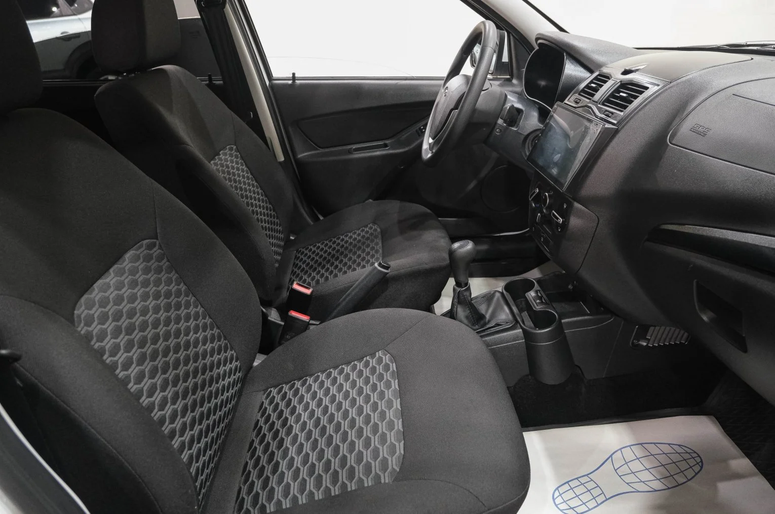 ВАЗ (LADA) Granta 13 из 28