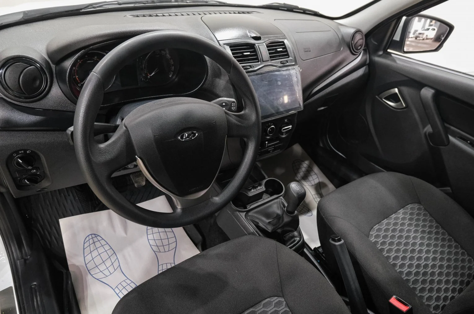 ВАЗ (LADA) Granta 12 из 28
