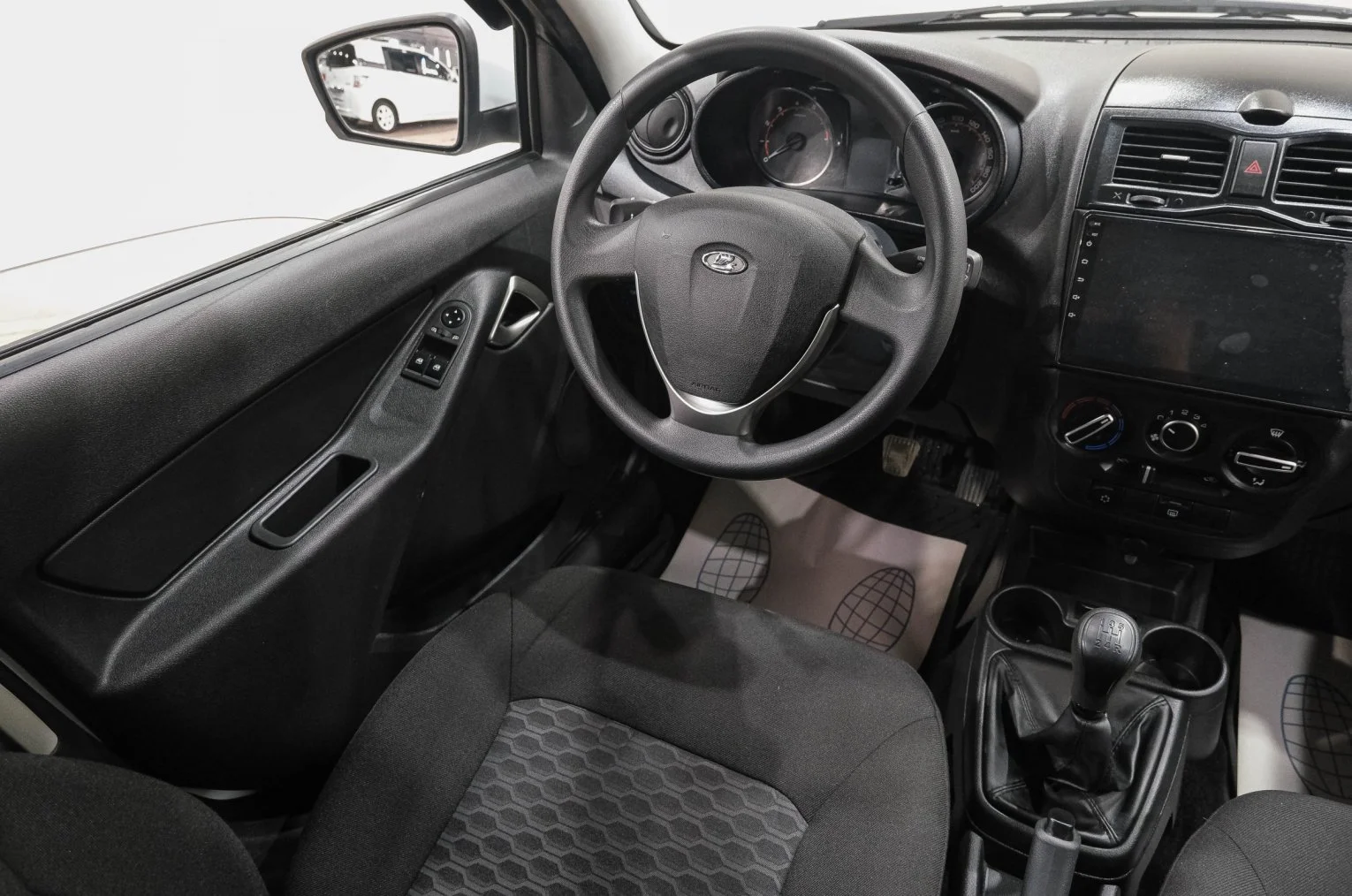 ВАЗ (LADA) Granta 15 из 28