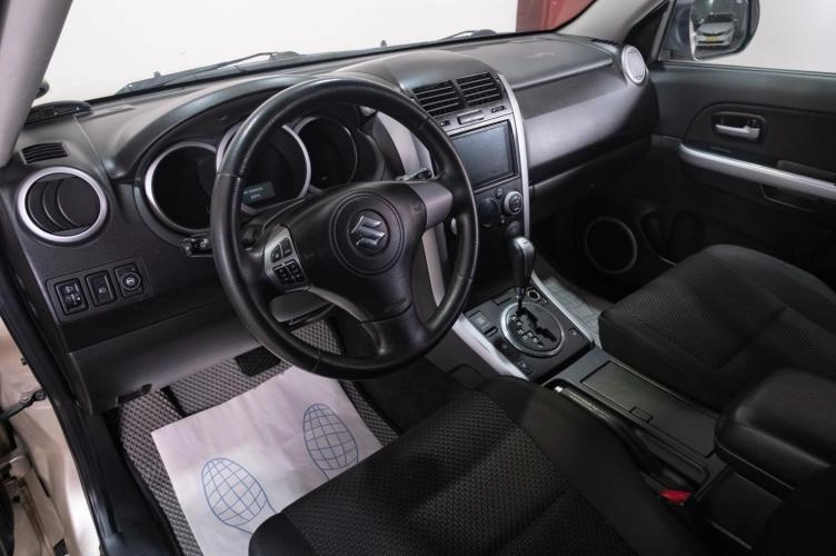 Suzuki Grand Vitara 7 из 19