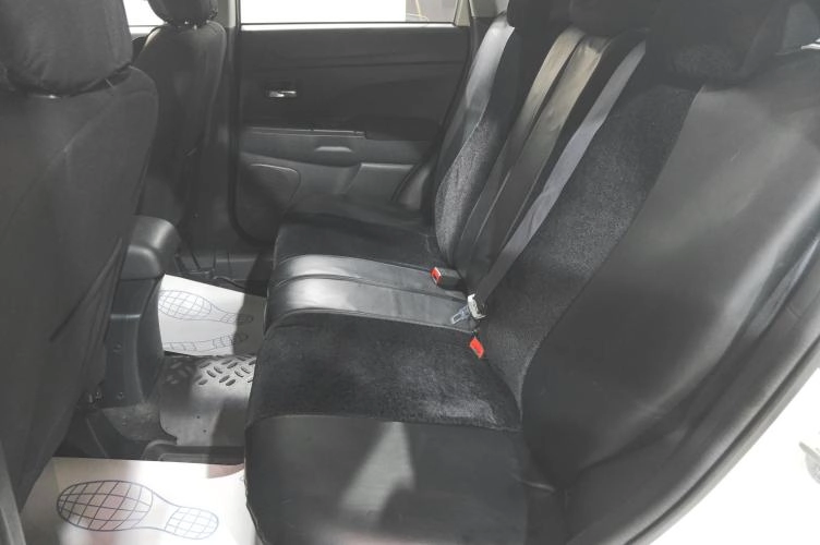 Mitsubishi ASX 20 из 21