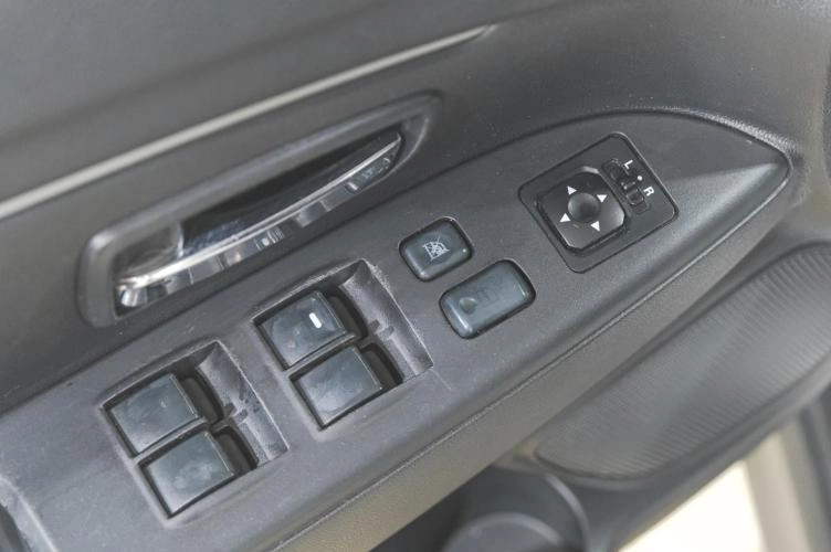 Mitsubishi ASX 16 из 21