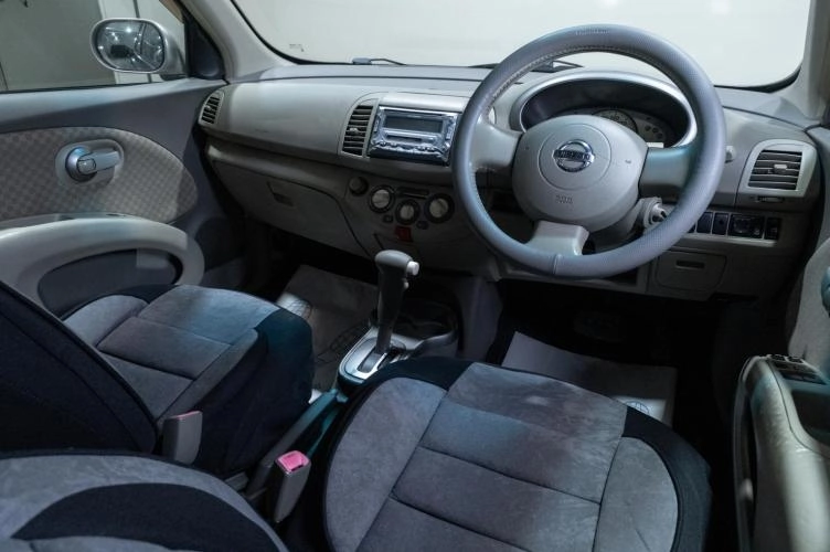 Nissan March 8 из 19