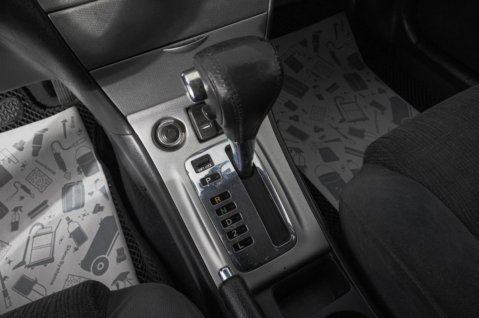 Toyota Corolla 16 из 21