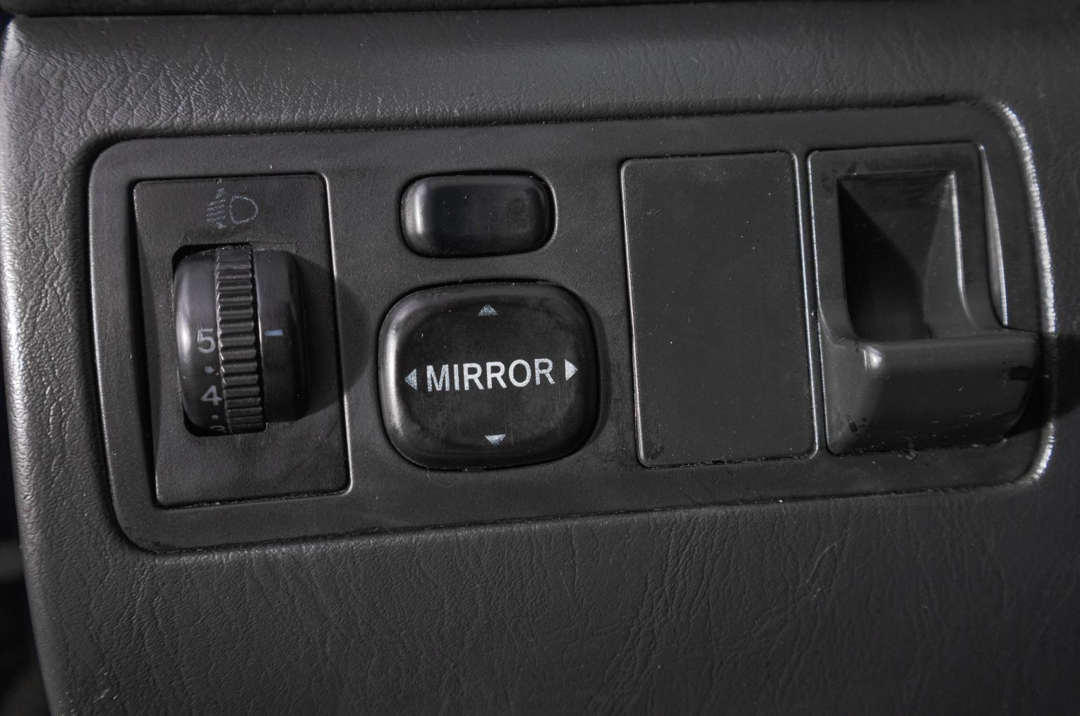 Toyota Corolla 11 из 21