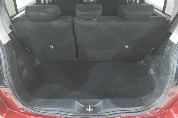 Daihatsu Boon 19 из 19