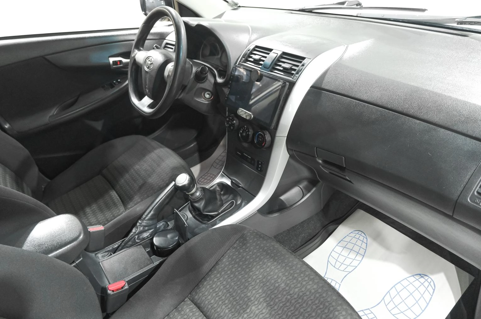 Toyota Corolla 8 из 14