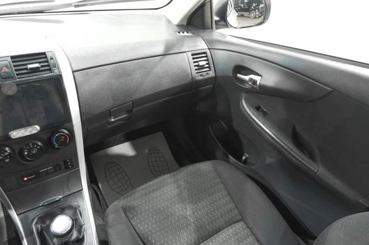 Toyota Corolla 10 из 14