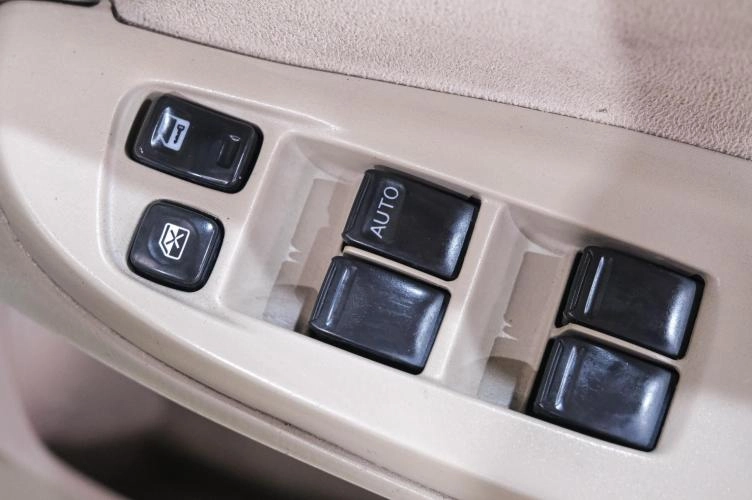 Nissan Bluebird Sylphy 17 из 19