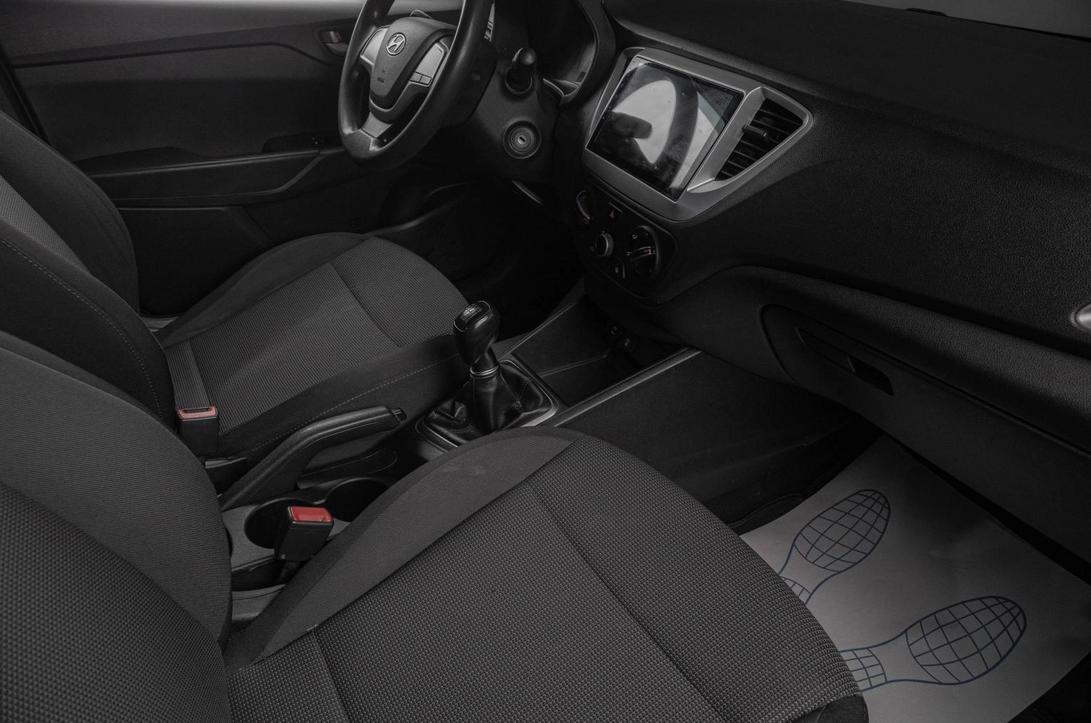 Hyundai Solaris 15 из 16