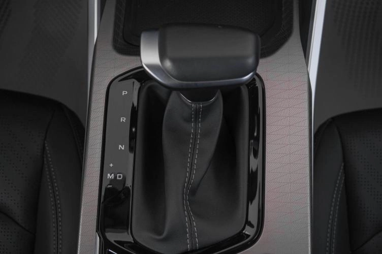 Geely Emgrand 20 из 24