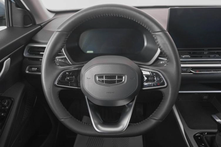 Geely Emgrand 15 из 24