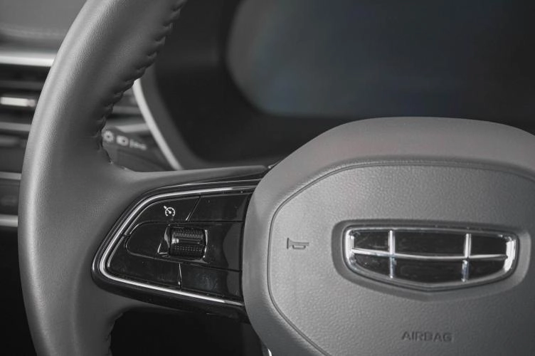 Geely Emgrand 16 из 24