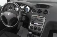 Peugeot 308 8 из 16