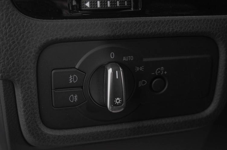 Volkswagen Touareg 23 из 33