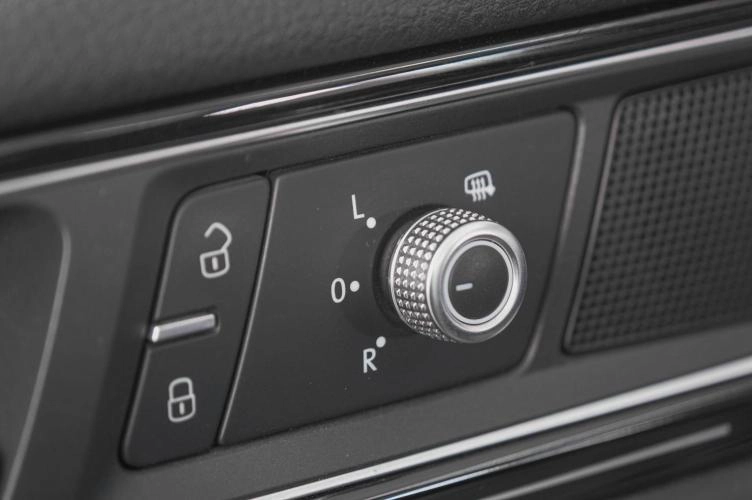 Volkswagen Touareg 25 из 33