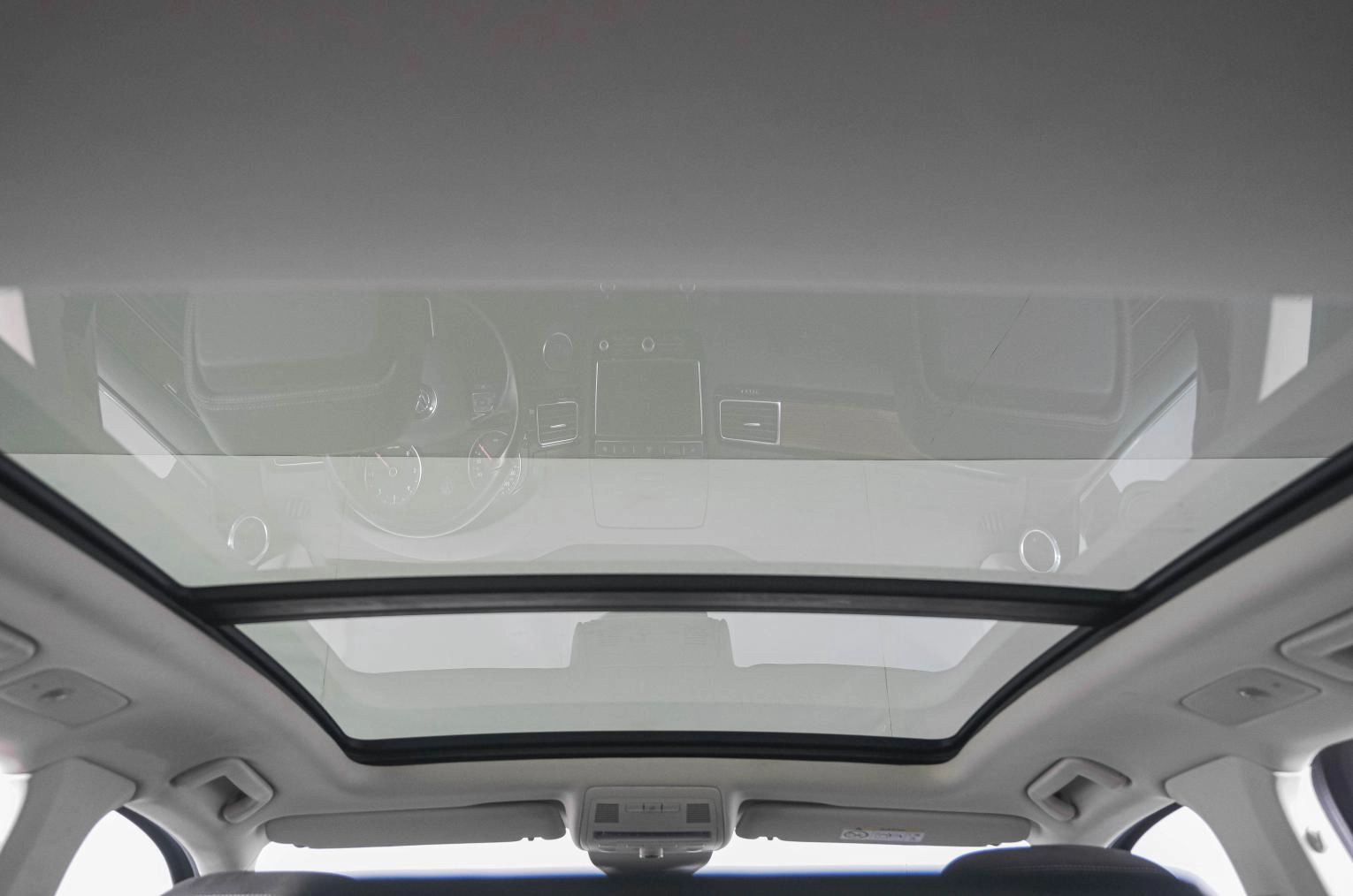 Volkswagen Touareg 30 из 33