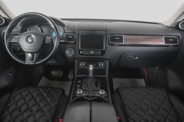 Volkswagen Touareg 13 из 33
