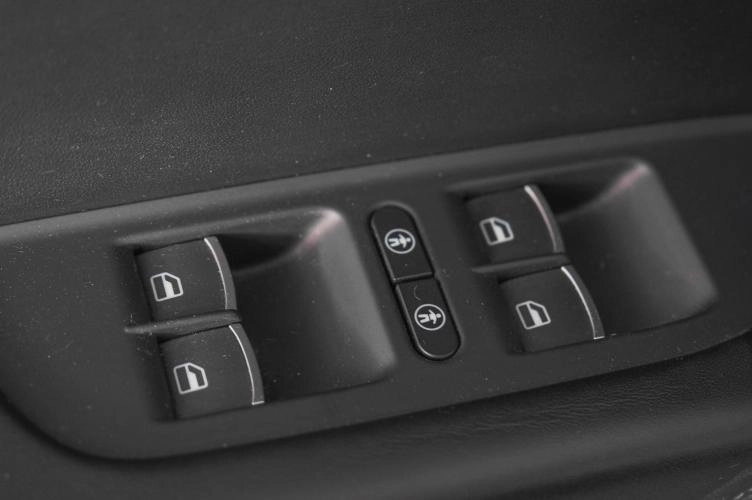 Volkswagen Touareg 26 из 33