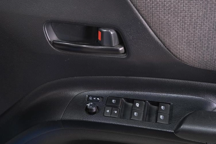 Toyota Sienta 9 из 18