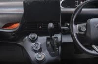 Toyota Sienta 14 из 18