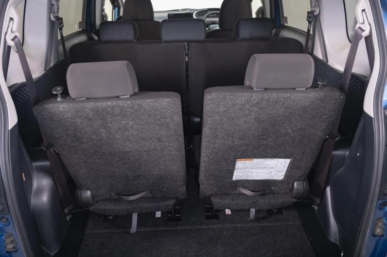 Toyota Sienta 18 из 18