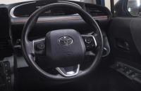 Toyota Sienta 12 из 18
