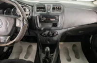 Renault Logan 11 из 17
