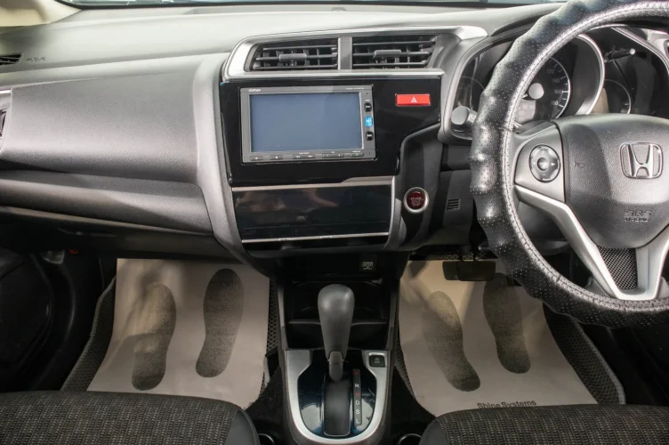 Honda Fit 17 из 25