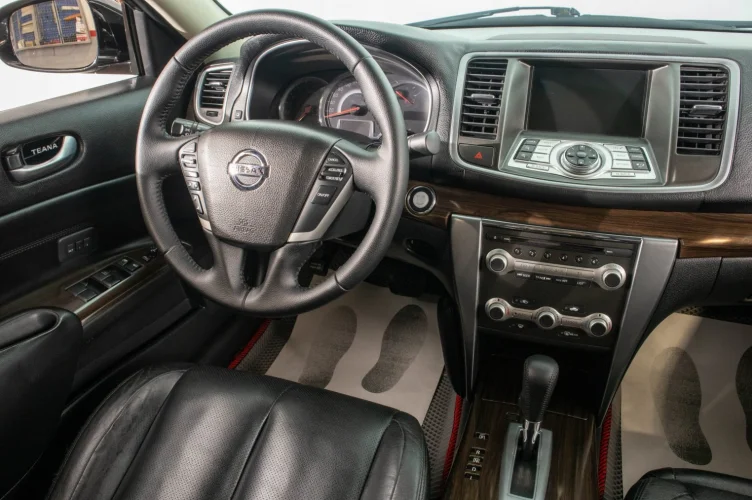Nissan Teana 18 из 30