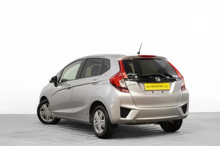 Honda Fit 6 из 6