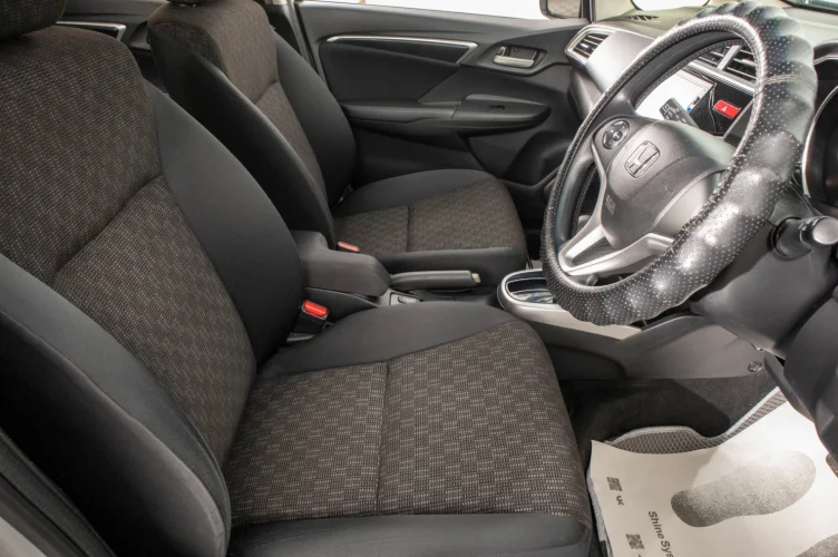 Honda Fit 11 из 25