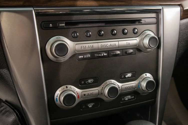 Nissan Teana 21 из 30