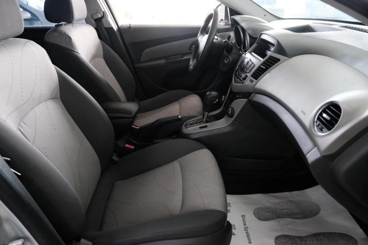 Chevrolet Cruze 19 из 22