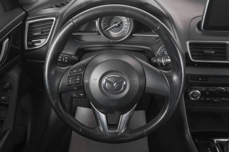 Mazda 3 15 из 25