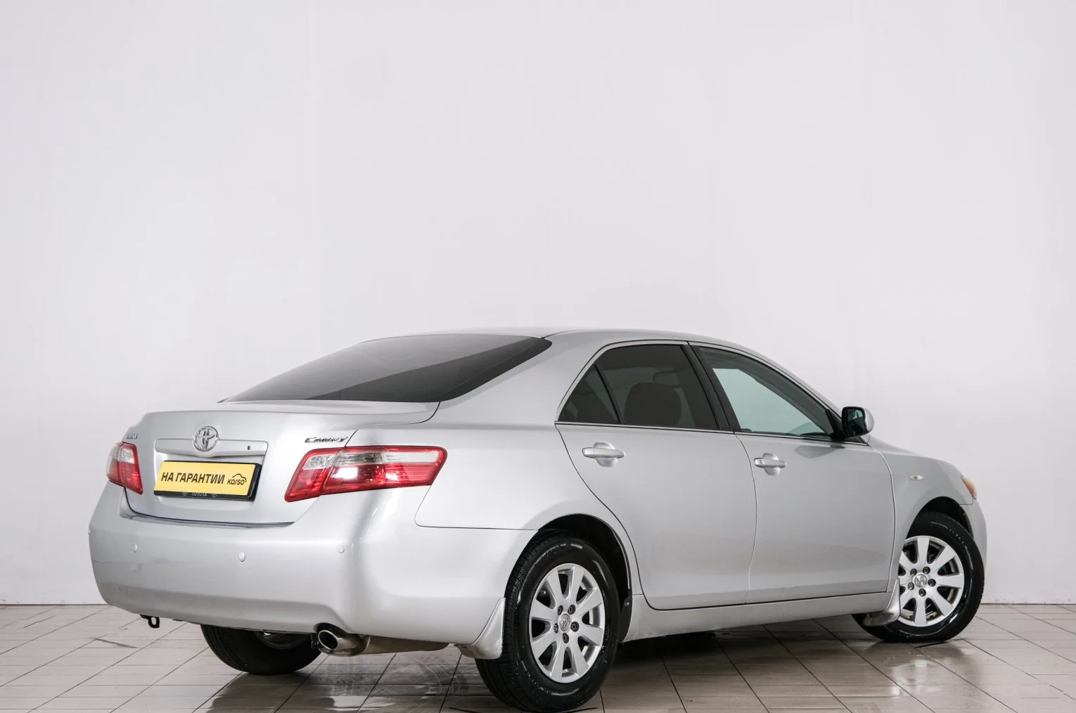 Toyota Camry 6 из 6